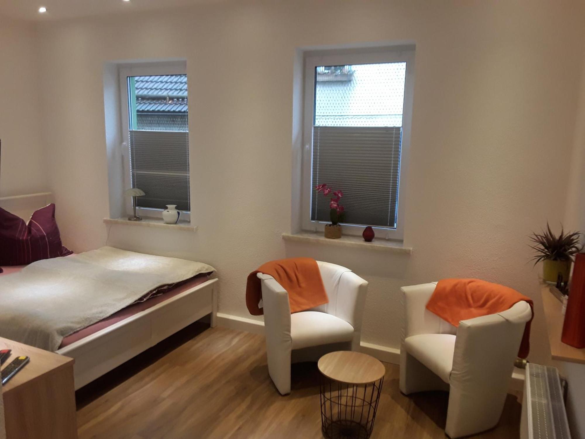 30 , Rhoen , Ortsmitte , Frisch Saniert , Gaestehaus Mierdel Apartment Gersfeld